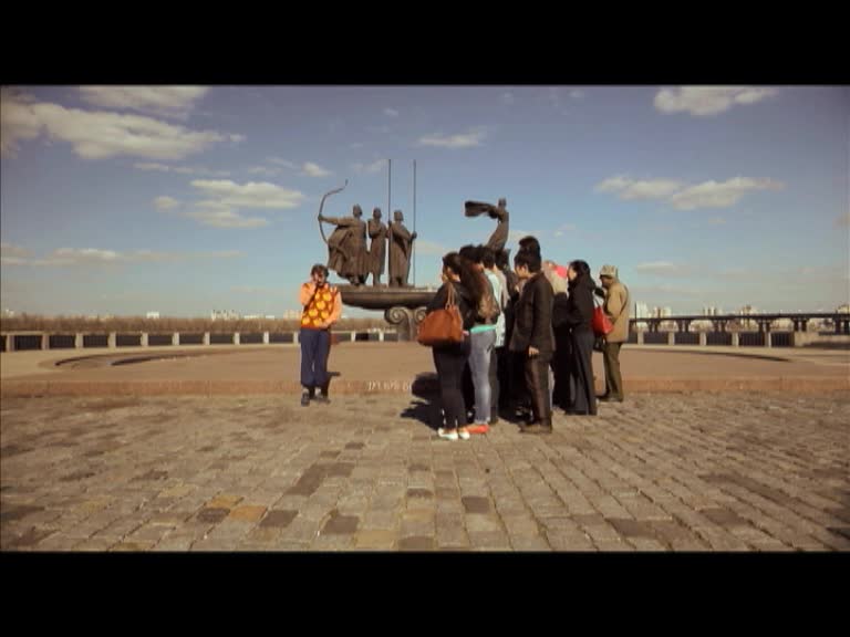 Віталька 3 сезон 51 серія. Ексукрсія
