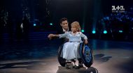 Ахтем Сеітаблаєв станцював з дівчинкою на інвалідному візку у шоу Танці з зірками