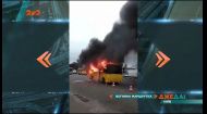 Возле станции метро Лесная загорелся маршрутный автобус