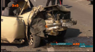 Автомобильный боулинг: в Харькове столкнулись три легковушки и фура
