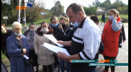На Прикарпатье жители села Сокирчин в знак протеста перекрыли дорогу