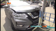 В Киеве нарушитель на скорости влетел в автомобиль и отправил его в светофор