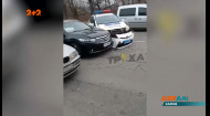 У Харкові авто поліції влаштувало аварію: чому поліцейські стали порушниками