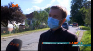 На Львівщині священик організував людей на боротьбу за ремонт шляхів