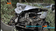 Лобовое столкновение вблизи Бортничей: пострадавших вырезали из авто