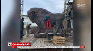 Как реставрируют главный вход столичного зоопарка и останутся ли скульптуры львов и бизона – прямое включение