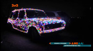 У Дніпрі автомобільні фанати прикрасили свої машини і створили з них новорічні фігури