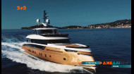 Супер-яхту «Стефания» с золотым корпусом презентовали в Италии