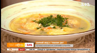 Константин Грубич приготовил суп с творожными шариками на обеде в Твоем дне