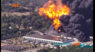 Вогняне небо та загроза життю людей: у Сполучених Штатах стався потужний вибух на хімічному заводі
