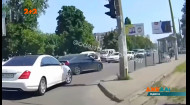 В Одессе на Люстдорфской дороге Лексус снес пешехода