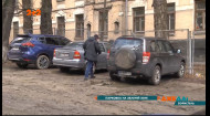 Чому українські водії паркуються в зелених зонах