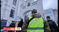 Взрывы в Крыму, Больше оружия, Рейв в Лавре – Новости на утро 5 января