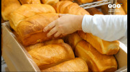 Почали пекти хліб, щоб допомагати людям – Сміливість Допомагати