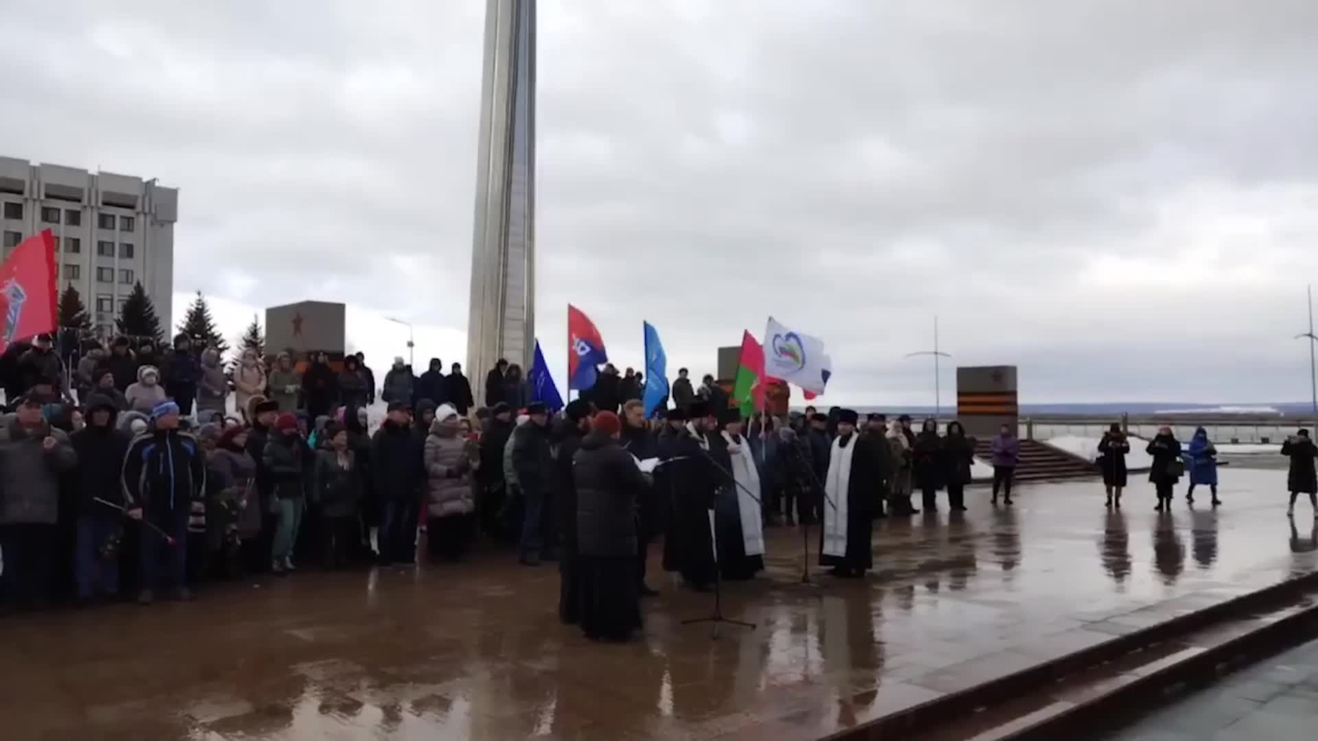 В РФ траурные митинги по ликвидированным в Макеевке оккупантам