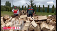 Лукашенко колет дрова, чтобы 