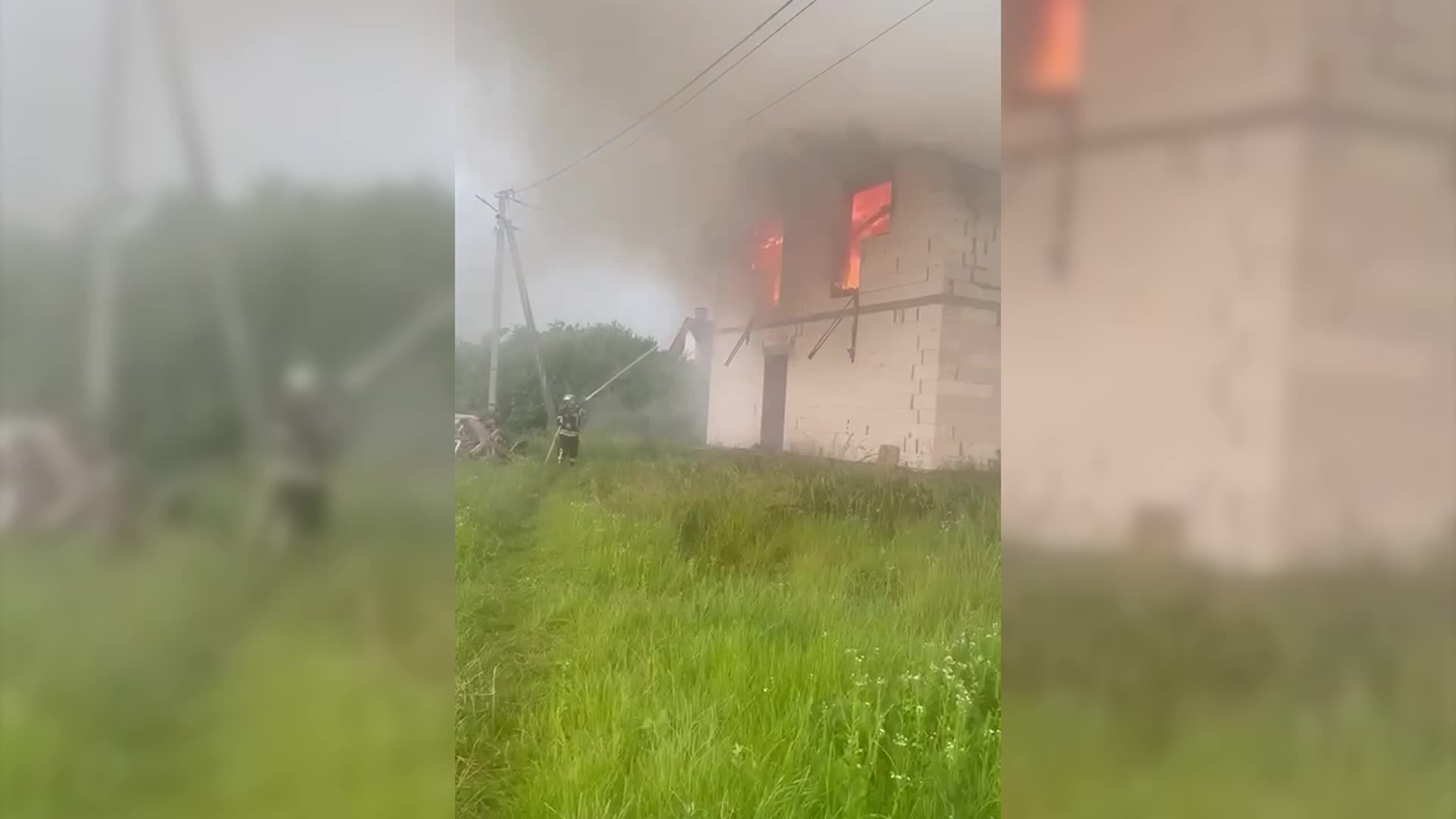 В Гатном молния попала в жилой дом