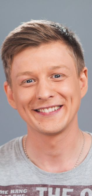 Михаил Досенко - актер сериала "Вечеринка"