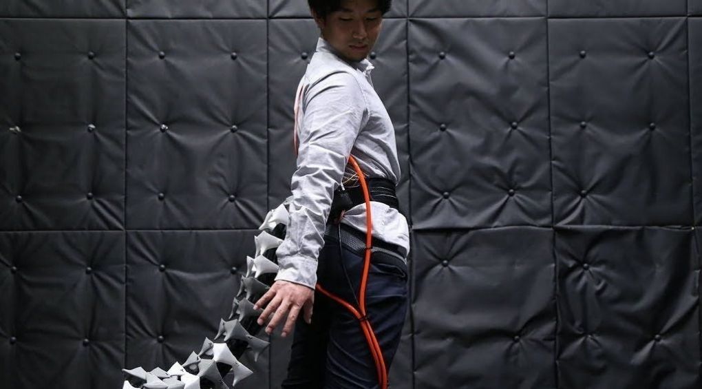 Ученые представили роботизированный хвост для людей: Зачем он? (видео)