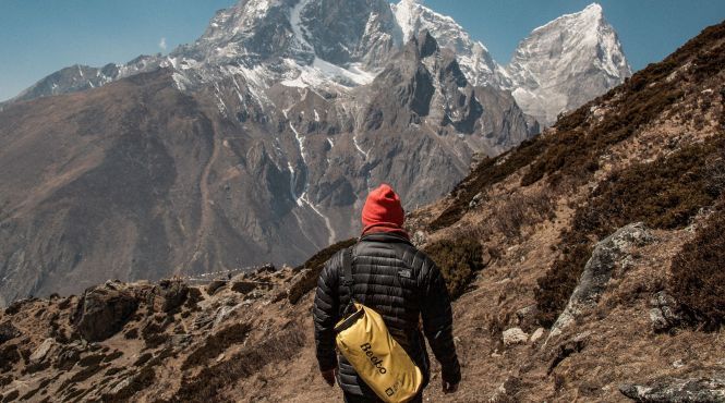 Дорогой Эверест: Правительство Непала поднимает тарифы для восхождения на гору