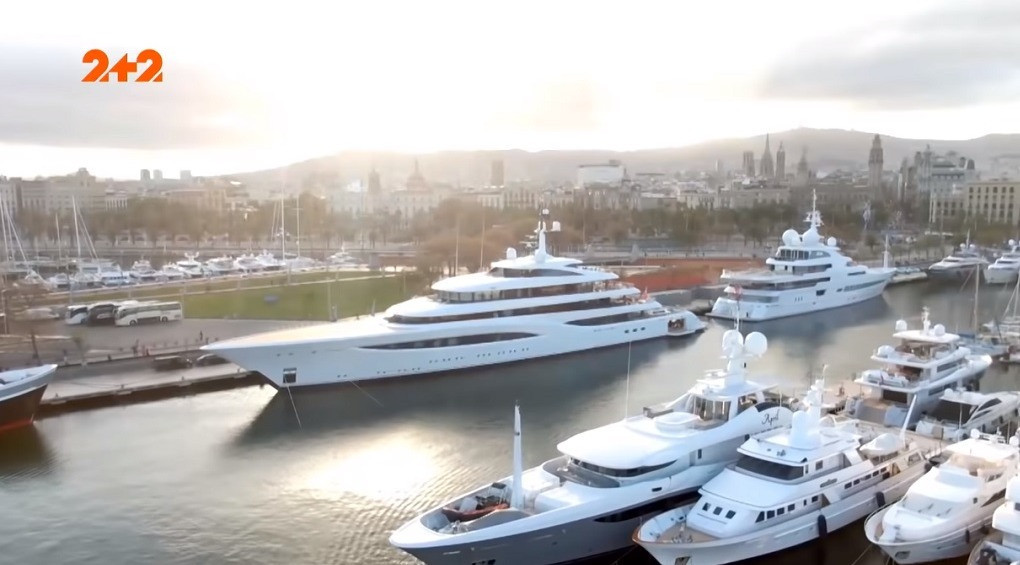 Дворцы на воде: как выглядят самые дорогие яхты украинских олигархов (ВИДЕО)