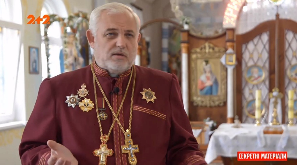 Приватизував церкву та подарував своїй доньці: львівський священник не пускає вірян до храму