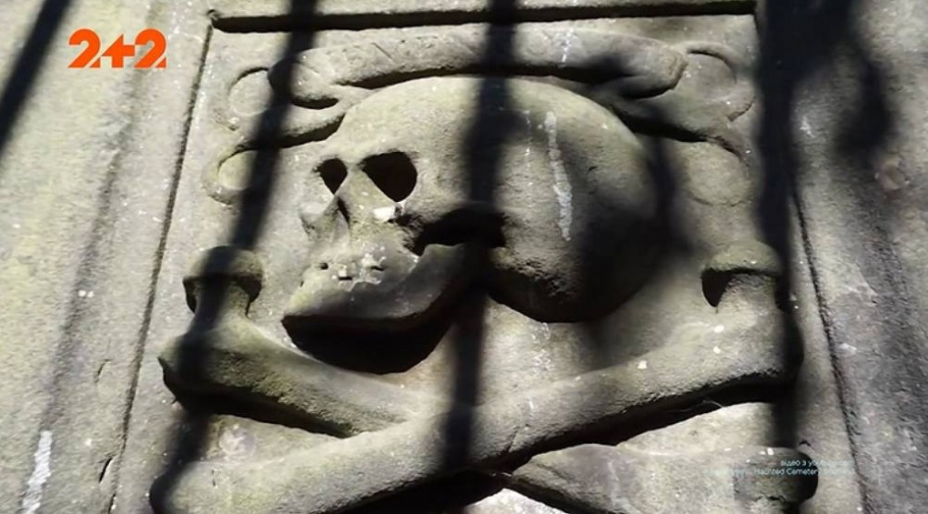 Полтергейст побив туристів на кладовищі у Шотландії: влада закрила доступ до склепу