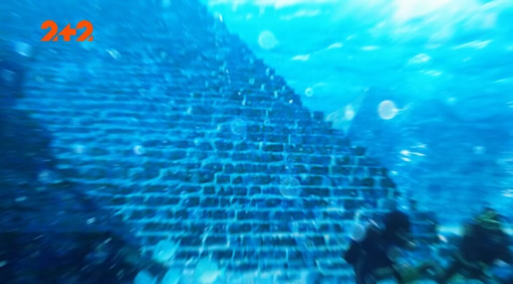 Японские подводные пирамиды: кто построил на дне загадочные монументы
