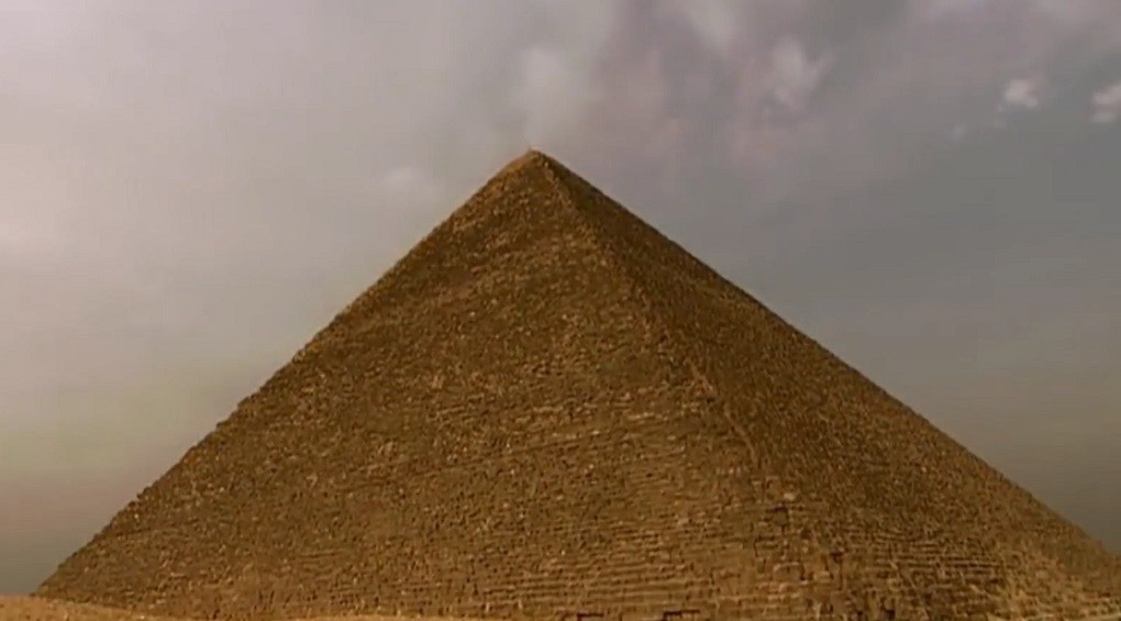 Исследователи нашли тайную комнату в пирамиде Хеопса: что там может находиться