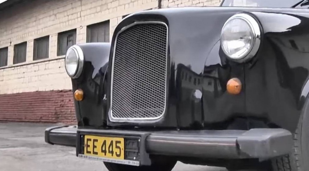 Рідкісне авто-символ Лондона знайшли у Запоріжжі: що це за машина та чим легендарна?