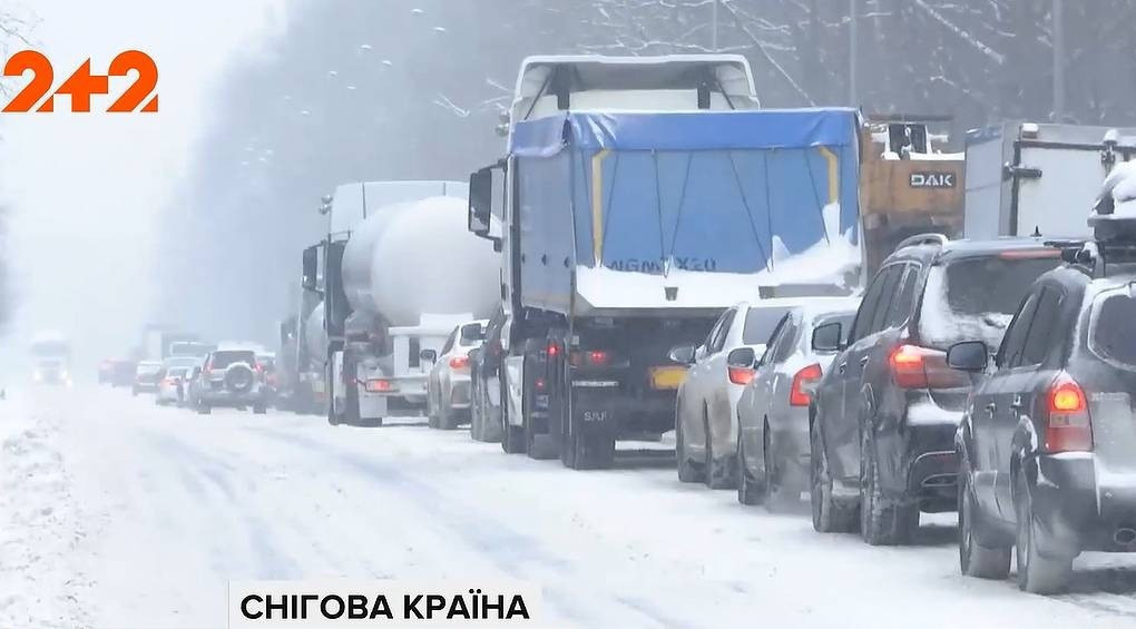 Непогода в Украине: Винница стала в пробках, а в Николаевской области обесточены 42 населенных пункта
