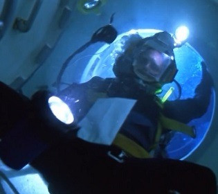 Невідомі істоти потопили американський підводний човен: дивись «Безодню» на 2+2