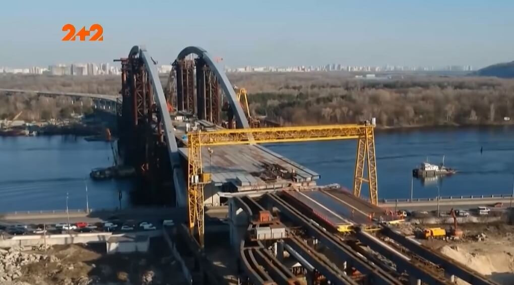 «Золотой» мост Кличко и Комарницкого: как киевская элита ворует миллиарды на недострое
