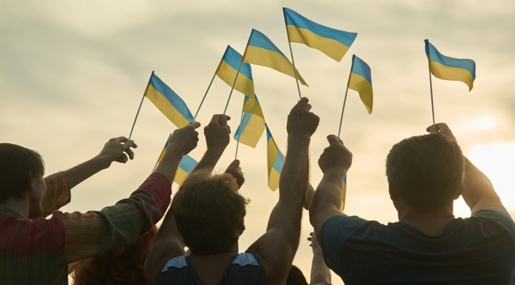 Сколько украинцев уверены в нашей победе и какое будущее предсказывают россии: данные исследовательской компании