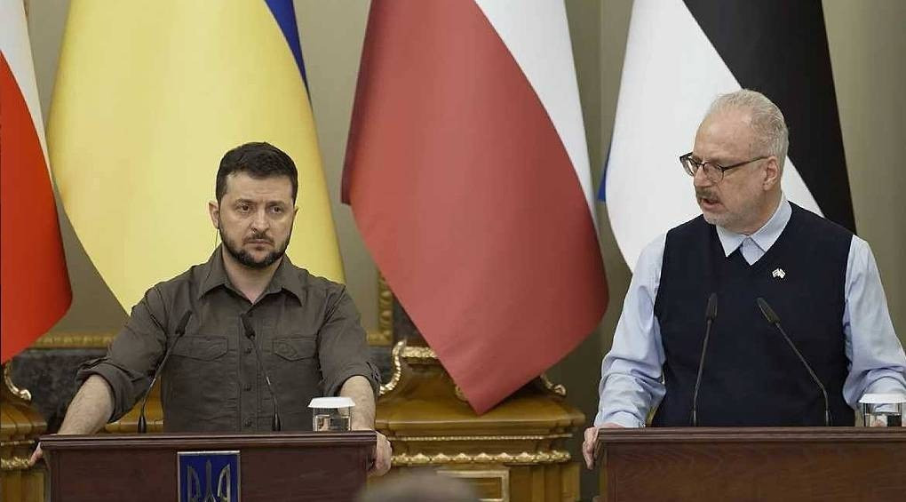 Президент Латвии призвал всех членов Альянса помогать Украине в войне с россией