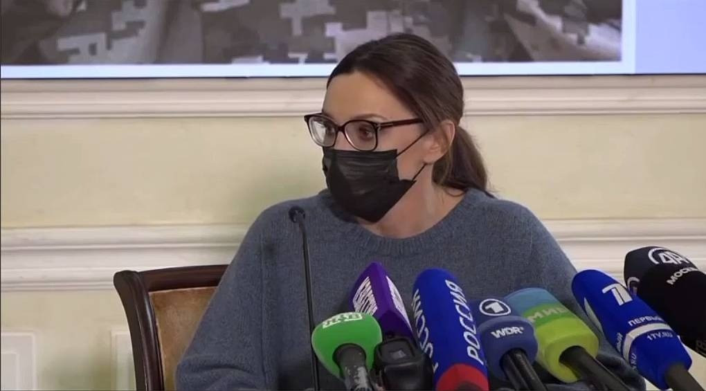 Сказки Оксаны Марченко: Медведчук сам вывел тысячи пленных по минному полю