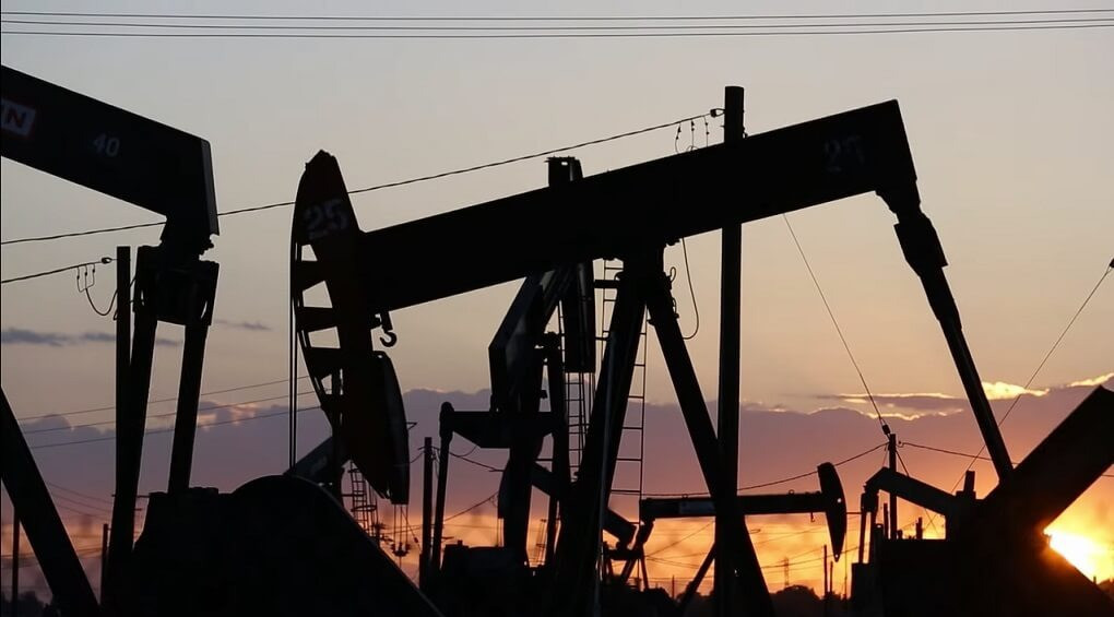 Чорна п'ятниця тепер у росії надовго: росіяни змушені продавати нафту задешево