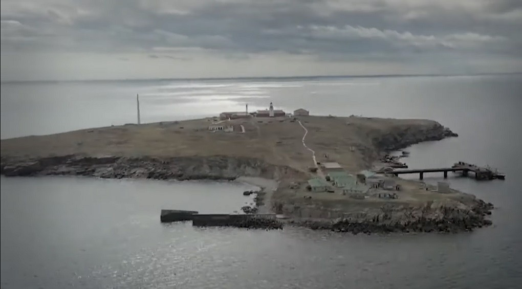 Бои за остров Змеиный: почему россия отчаянно пытается там закрепиться