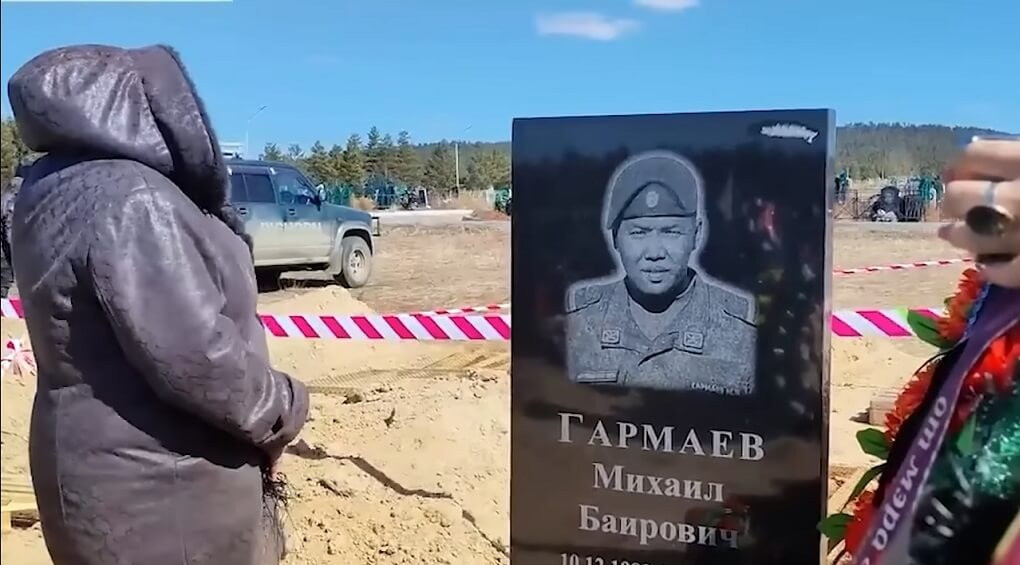 Кладбища в Бурятии переполнены погибшими рашистами: почему буряты идут воевать за путина