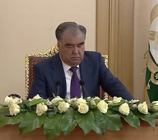 Революція в Таджикистані: що спричинило народний гнів