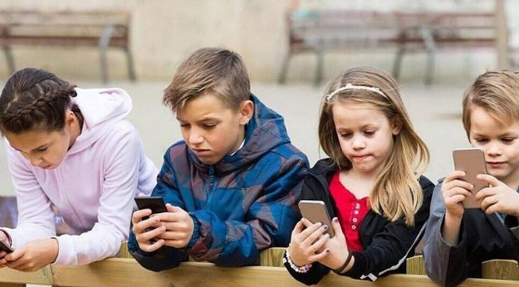 Смартфон-игры: как российские спецслужбы делали из украинских детей «наводчиков»