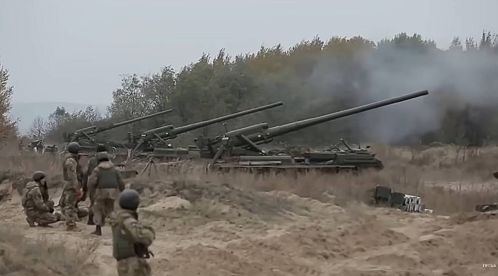 Самостоятельно может отличить танк от БТР: в Украину прибыли умные снаряди SMArt 155