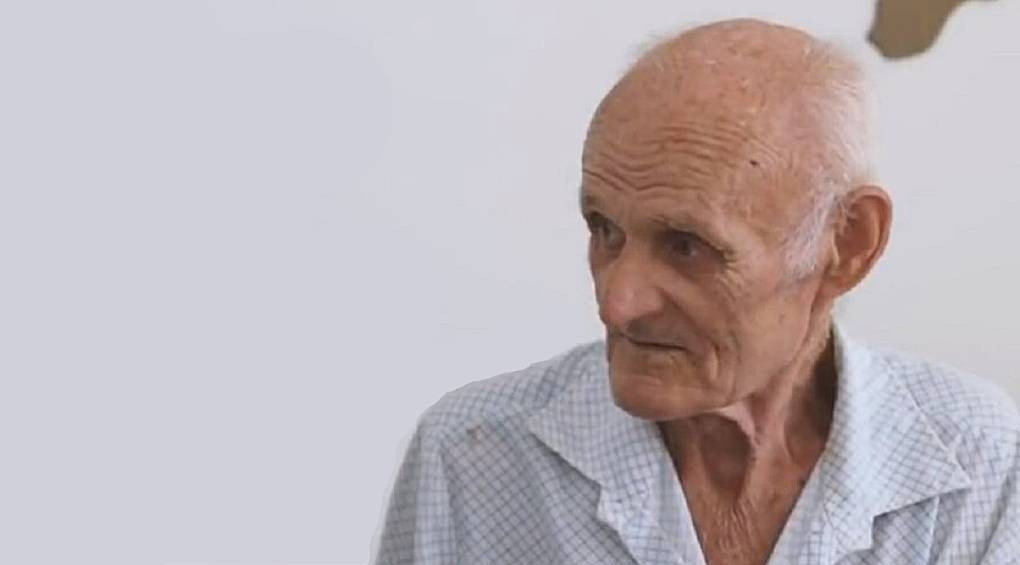 85-річний дідусь із Сум, який поховав дружину та сина, відправив ЗСУ $35 тисяч