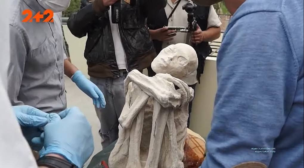 Інопланетні мумії з Перу: вчені впевнені, що знайденим решткам щонайменше 1700 років
