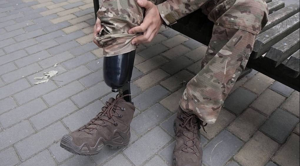 Защищает Украину с протезом: виннитчанин-рекордсмен пошел на фронт без конечности