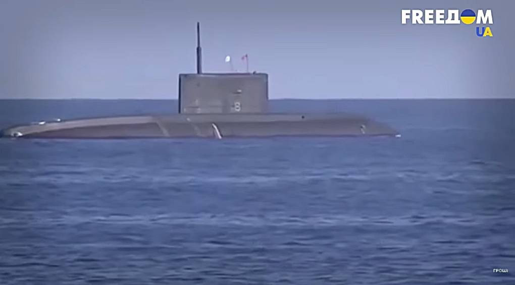 Путін злякався повторення «бавовни»: росія забрала з Криму свої підводні човни