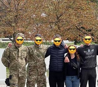 Трое украинских морпехов, которые шесть месяцев скрывались в зоне оккупации, вернулись домой