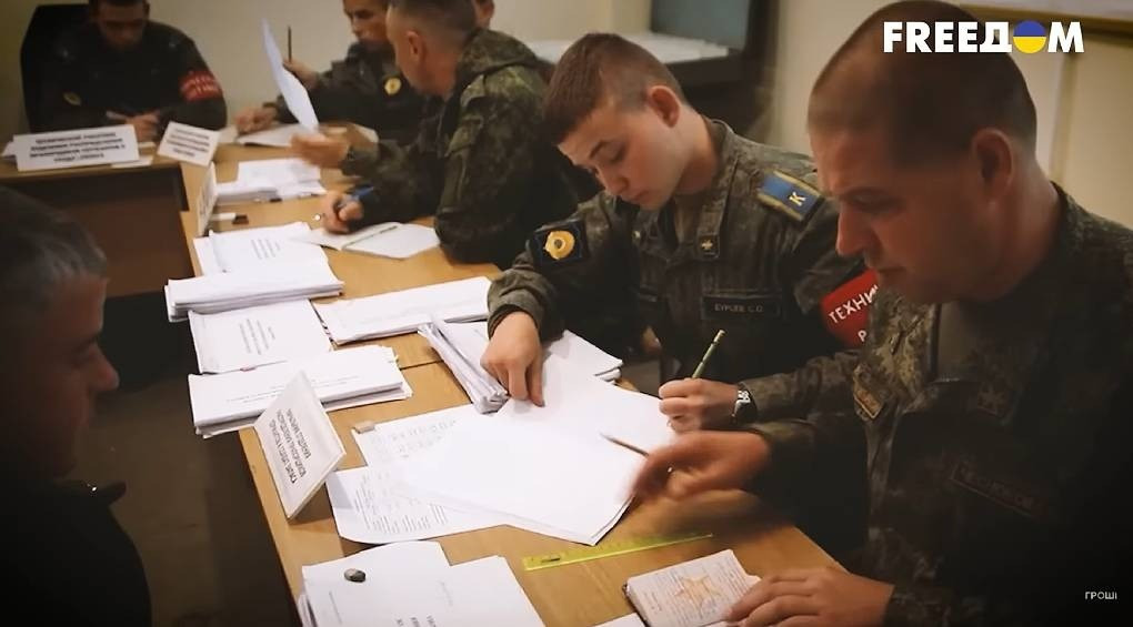 «Добудете у бою»: новомобілізованих росіян кидають на фронт в Україну мало не в одних трусах