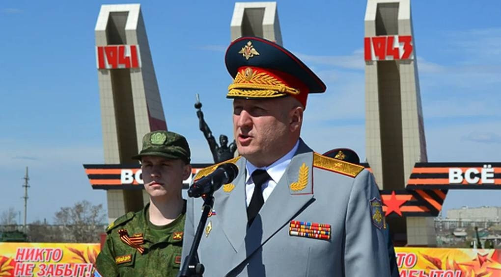 Новий командир Західного військового округу росії Роман Бердников навчався у Києві і був у Сирії