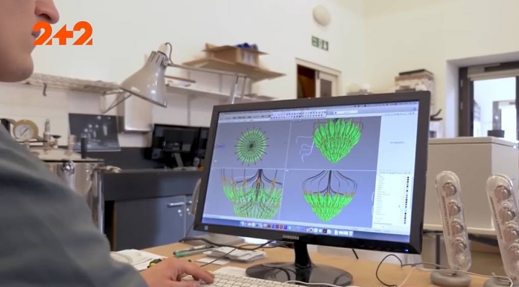 Вдохновленный природой: британский дизайнер и биотехнолог создал первый в мире бионический листок-люстру